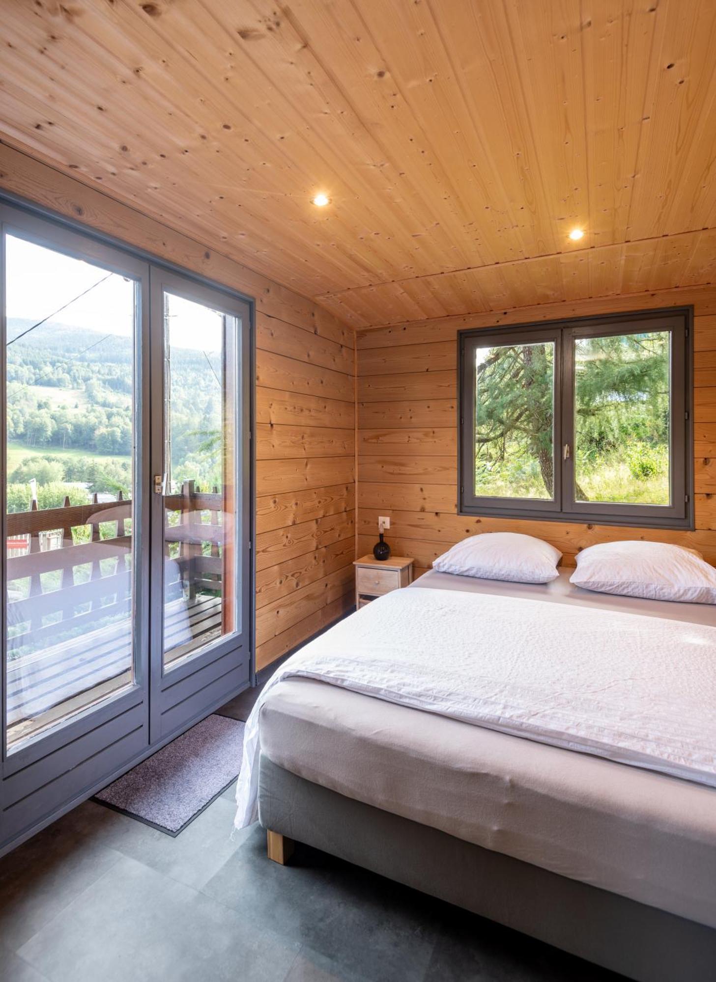 Chalet Du Faubourg & Jacuzzi, Proximite Gerardmer & La Bresse Rochesson Exterior foto