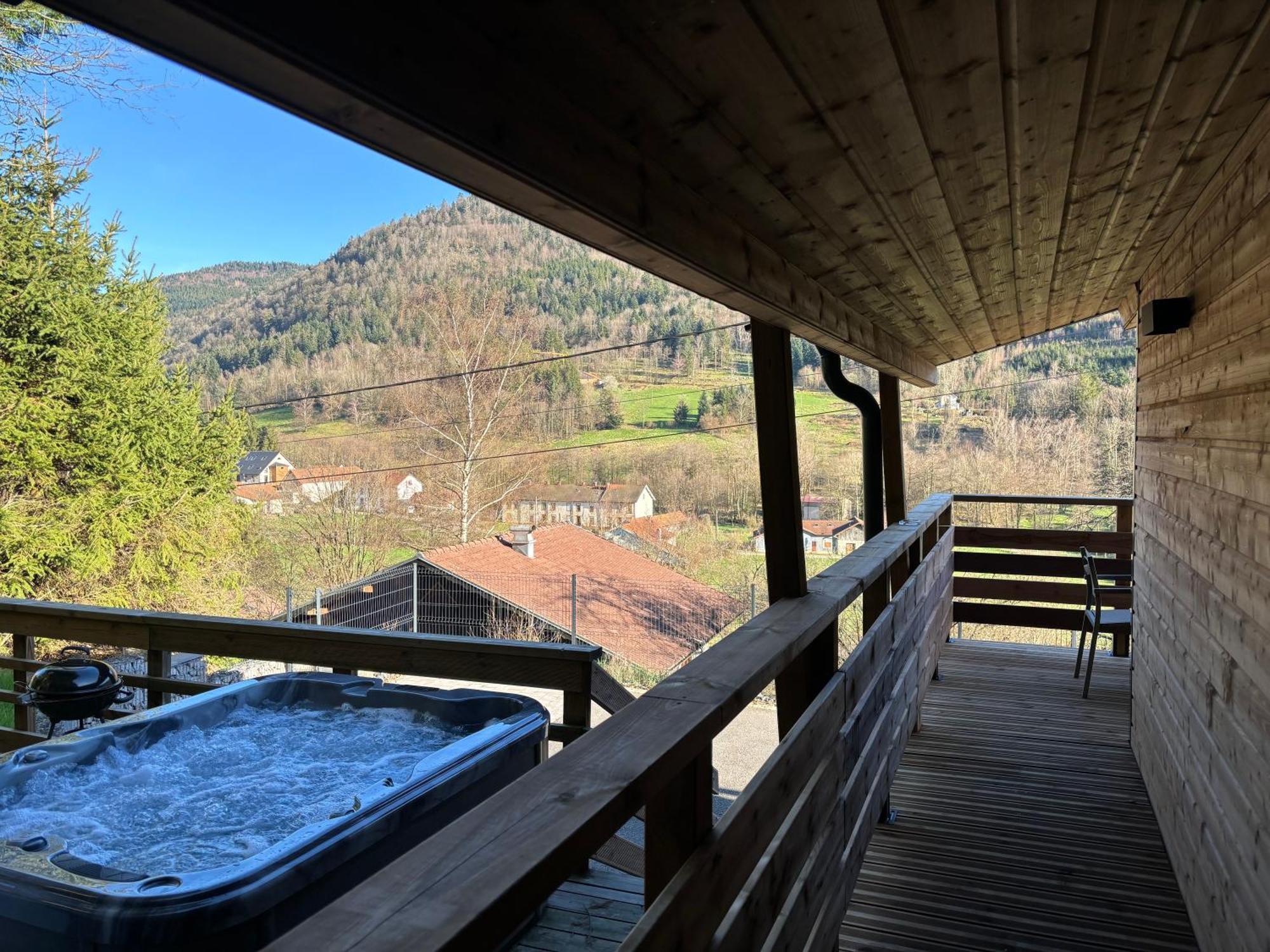 Chalet Du Faubourg & Jacuzzi, Proximite Gerardmer & La Bresse Rochesson Exterior foto